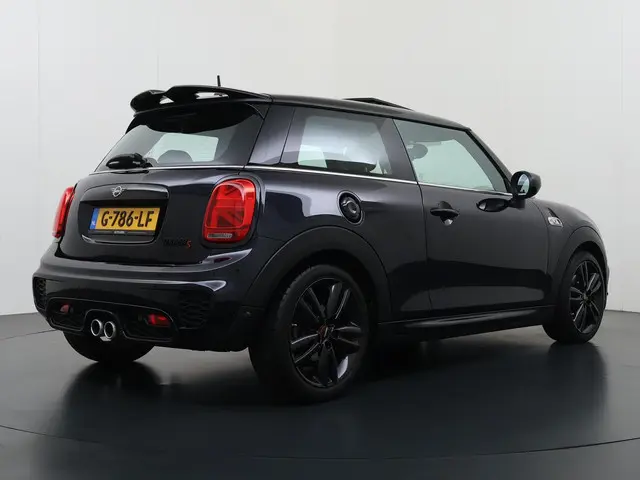 Mini Mini 2.0 Cooper S Panoramadak Leder JCW John Cooper Works