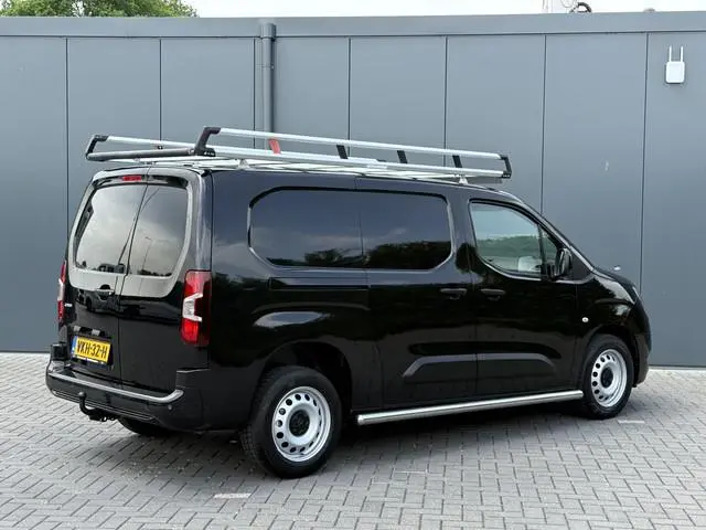 Opel Combo 1.5D 102 PK / L2H1 / TREKHAAK / CRUISE / AIRCO / IMPERIAAL / NAVI / CARPLAY / DAB