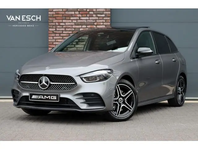 Mercedes-Benz B-klasse 250 e AMG Line | Panoramadak | Memory | Distronic | AMG Exclusief-pakket | Tr...