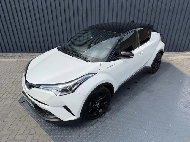 Toyota C-HR 1.8 Hybrid Bi-Tone | Dealer onderhouden | Afnm. TREKHAAK | Rijklaar!!