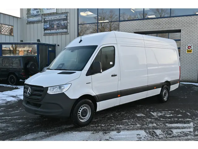 Mercedes-Benz eSprinter