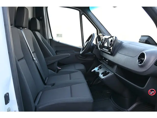 Mercedes-Benz eSprinter