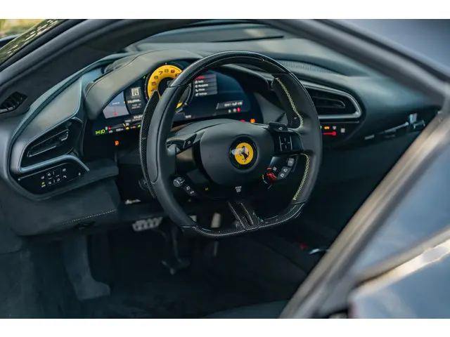 Ferrari 296