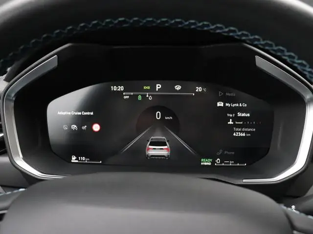 Lynk & Co 01