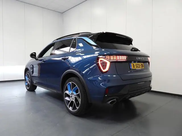 Lynk & Co 01 1.5 PHEV Plug-In ZWARTE HEMEL/360CAM/SCHUIFDAK/LED/20"LMV!