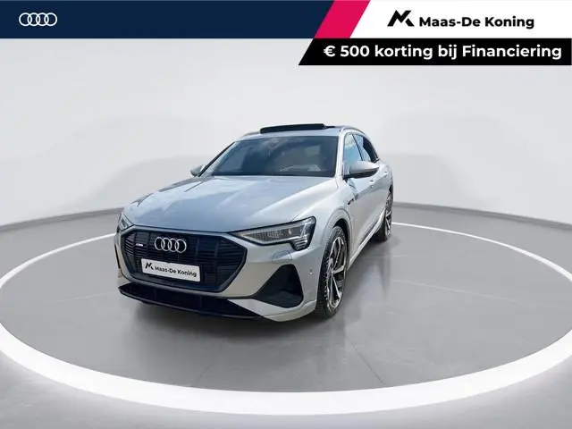 Audi E-tron 55 300kW/408PK S Line 95Kwh · SOH 94,6% · Panoramadak · Leder/Alcantara · 360°Camera + P...