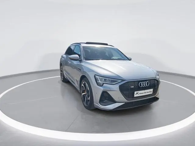 Audi E-tron 55 300kW/408PK S Line 95Kwh · SOH 94,6% · Panoramadak · Leder/Alcantara · 360°Camera + P...