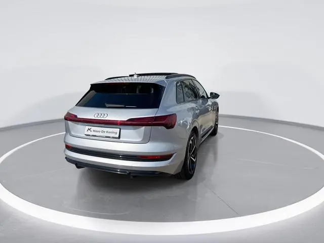Audi E-tron 55 300kW/408PK S Line 95Kwh · SOH 94,6% · Panoramadak · Leder/Alcantara · 360°Camera + P...