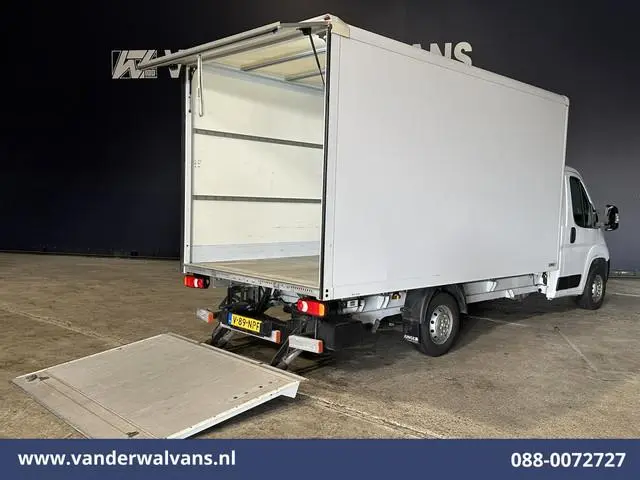 Peugeot Boxer 2.2 BlueHDi 141pk Bakwagen 436cm Lang Laadklep Euro6 Airco | Cruisecontrol | 1055kg la...