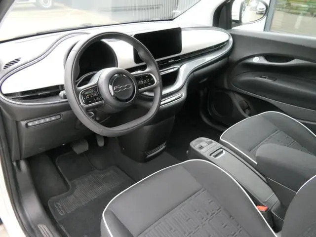 Fiat 500 C Icon 42 kWh | Winter Pack | 100% elektrisch