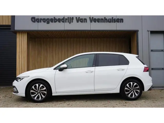 Volkswagen Golf 1.5 TSI 131PK 5Drs Active Business LED A-Camera Virtual Stoel & Stuurverwarming Adap...