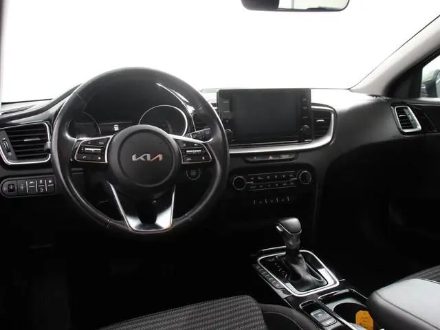 Kia Ceed Sportswagon 1.6 GDI PHEV DynamicLine Automaat Climate control Keyless Cruise control LED Pa...