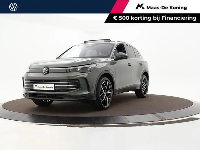 Volkswagen Tiguan 1.5 eHybrid 204pk Elegance · Wegklapbare Trekhaak · 360 Camera · Panoramadak · Mas...