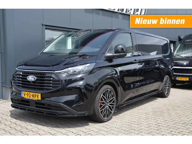 Ford Transit Custom 320 2.0 TDCI L2H1 Trend  136PK Special Edition .