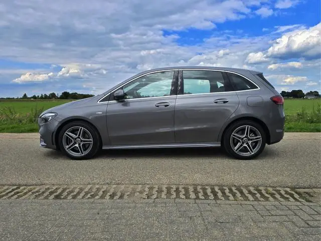 Mercedes-Benz B-klasse 250 e Star Edition AMG Line LIMITED -
