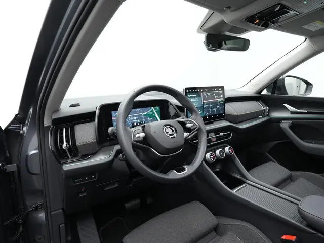 Skoda Kodiaq 1.5 TSI PHEV 204 pk Selection | Panoramadak | Trekhaak | Geheugenstoelen | Canton