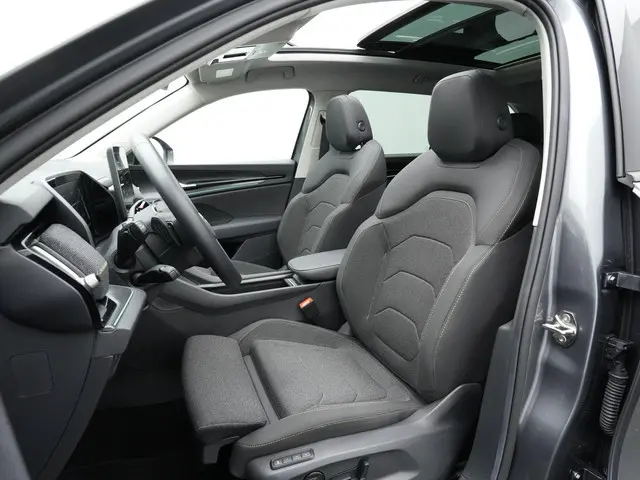 Skoda Kodiaq 1.5 TSI PHEV 204 pk Selection | Panoramadak | Trekhaak | Geheugenstoelen | Canton