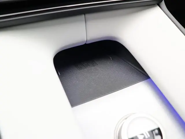 Polestar 4