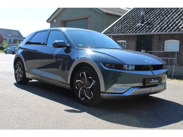 Hyundai IONIQ 5 Connect+ AWD 77.4 kWh SOh 96,5% LEER NAVI STOELKOEL 87000KM!!!