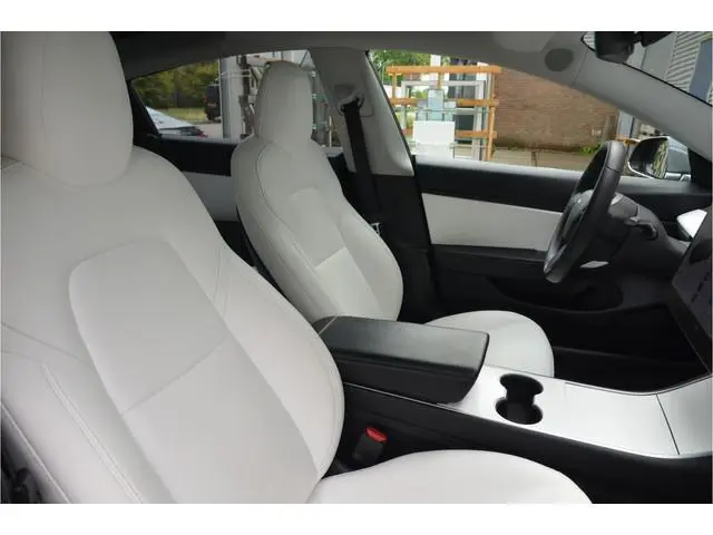 Tesla Model 3 Long Range AWD 75 kWh Trekhaak (1.000,-), 20" Alu, AutoPilot3.0