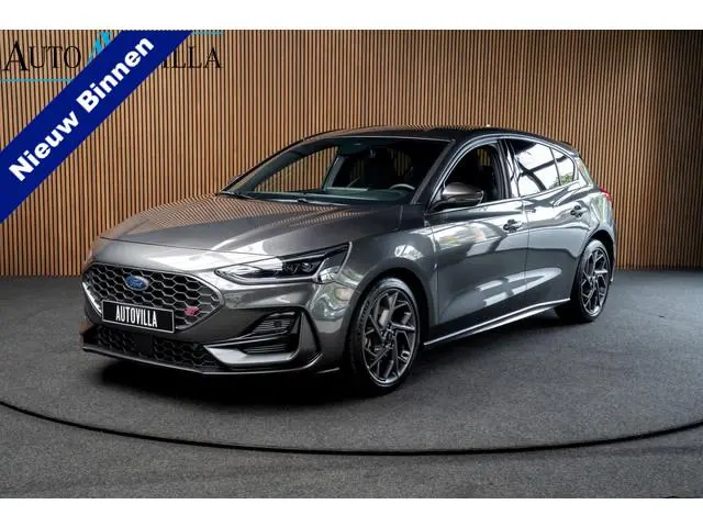 Ford Focus 2.3 EcoBoost ST  PERFORMANCE LED-Matrix - AGR PERFORMACE Stoelen - Driver assistance pakk...