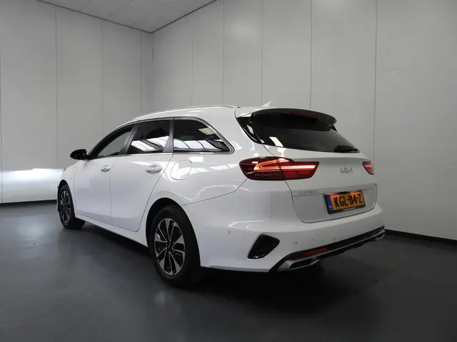 Kia Ceed Sportswagon 1.6 GDI PHEV Plug-In DynamicPlusLine NAVI/CAMERA/EL.KLEP/LED/16"LMV!