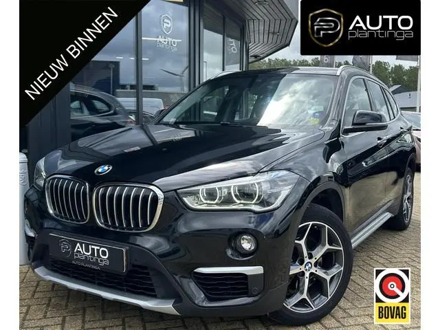 BMW X1 sDrive18i High Executive Edition  | AUTOMAAT | Parkeersensoren Voor en Achter | LED | Navigat...