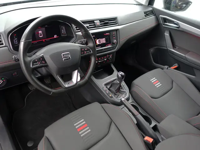 SEAT Ibiza 1.0 TSI FR Sport- Carplay, Sfeerverlichting, Front Assist, Park Assist, Virtual Cockpit