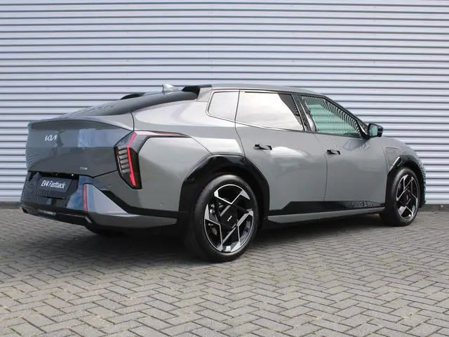 Kia EV4 Fastback GT-PlusLine 81.4 kWh | Nieuw | Direct leverbaar | Actieradius tot 612 km (WLTP) | P...