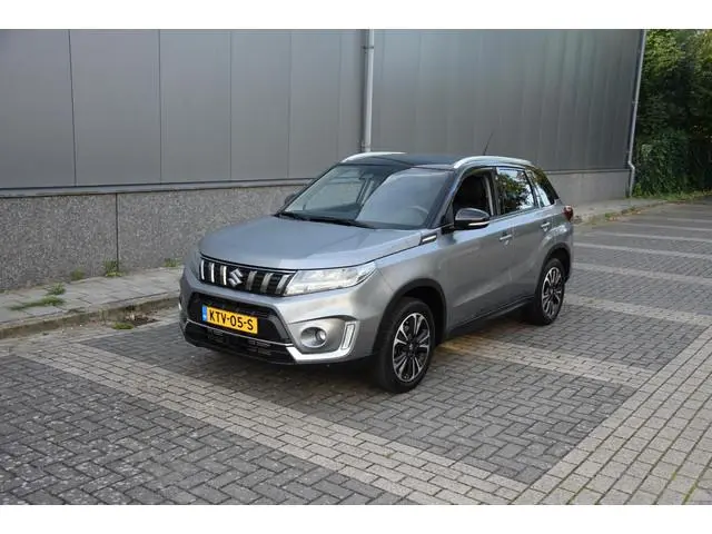 Suzuki Vitara 1.4 Boosterjet Style Smart Hybrid | navigatie | lederen/alcantara bekleding | blind-sp...