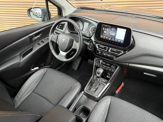 Suzuki S-Cross