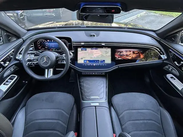 Mercedes-Benz E-Klasse 300e Sport Edition AMG // Hyperscreen // Burmester 4D // Distronic // Panoram...