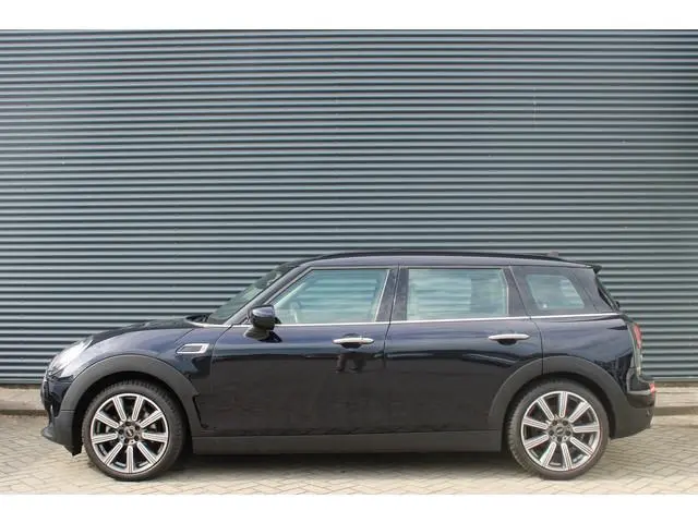 MINI Mini Clubman 1.5 Cooper Navigatie Full-Led Panoramadak Vol-Leder CarPlay