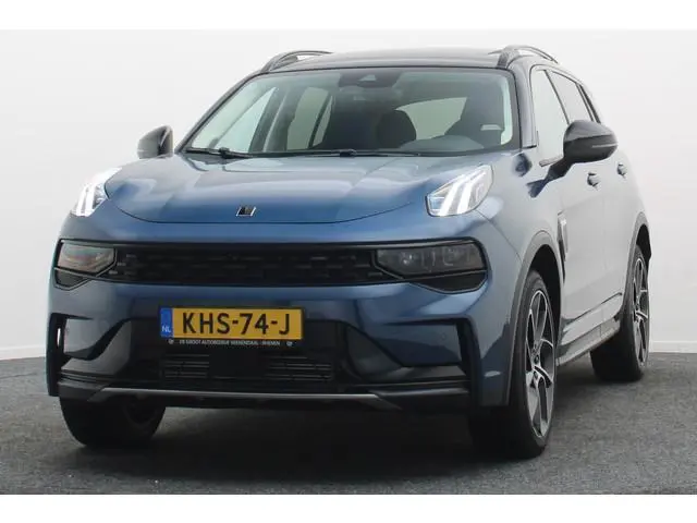 Lynk & Co 01