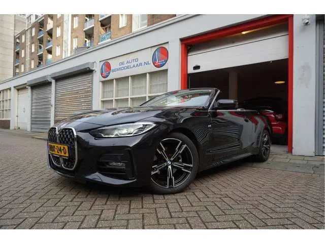 BMW 4-serie Cabrio 420i High Executive 3x M-SPORT (Exterieur/ Interieur/ Onderstel) | BMW Garantie 12/2026 | Black on Black | Nieuwstaat | Keyless | Led | Apple | Memory | Virtual Cockpit | Sfeerverlichting