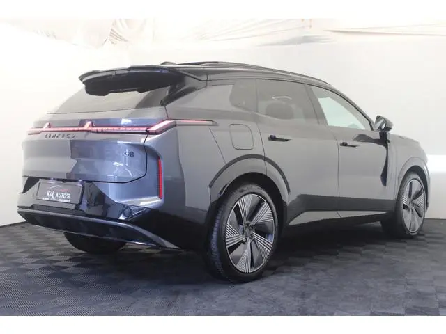 Lynk & Co 08