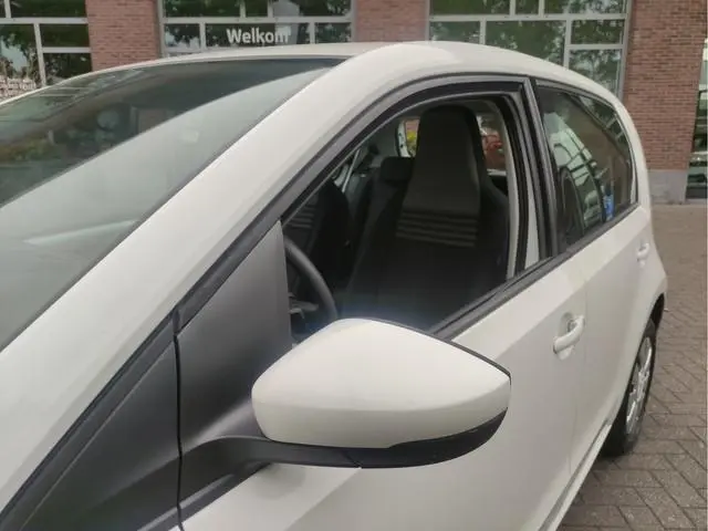 Volkswagen Up! 1.0 BMT move up! Bluetooth - Centr.vergrendeling+AB - Airco - NL-auto - Dealer onderh...