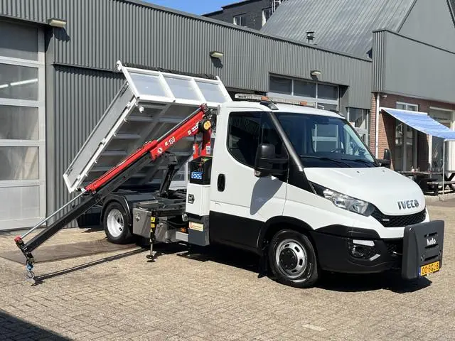 Iveco Daily 50C17 Maxilift 150 Laadkraan 3 zijden Kipper 3-Persoons Open laadbak Pick-up PTO Airco N...