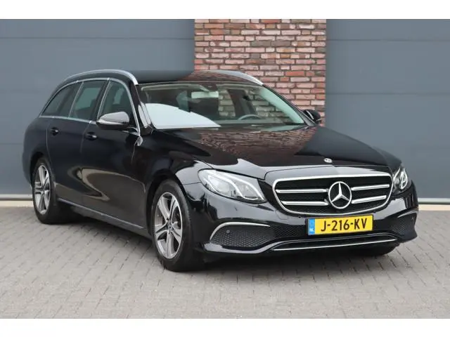 Mercedes-Benz E-klasse Estate 200 Business Solution Avantgarde | Navigatie | Camera | High Perf. LED...