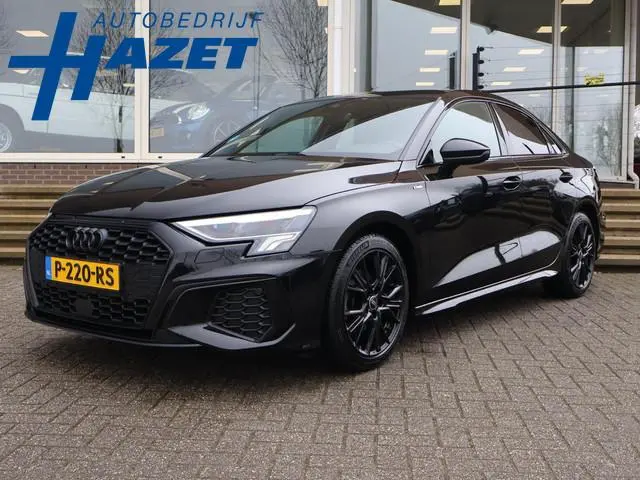Audi A3 Limousine 35 TFSI 150 PK S-LINE EDITION + VIRTUAL COCKPIT | TREKHAAK | ADAPTIEVE CRUISE | SP...