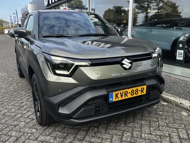Suzuki e VITARA Select 61 kWh | DEMO | Van €36.294 voor €32.294,- | €4.000 voordeel | Direct uit voo...