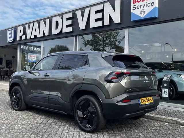 Suzuki e VITARA Select 61 kWh | DEMO | Van €36.294 voor €32.294,- | €4.000 voordeel | Direct uit voo...