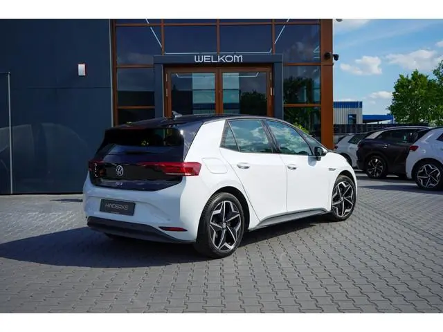 Volkswagen ID.3 Pro Performance 58 kWh | Led | Metallic | Cruise | PDC |