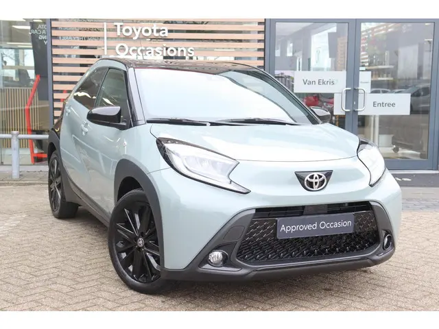 Toyota Aygo X 1.0 VVT-i Pulse, Zwarte velgen 18 inch