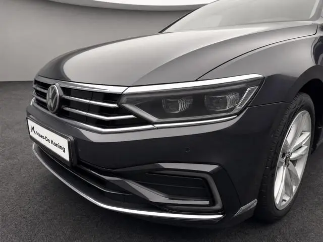 Volkswagen Passat Variant 1.4 TSI 218pk DSG PHEV GTE Business · Panoramadak · Camera · Apple/Android...