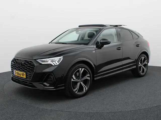 Audi Q3 Sportback 40 TFSI quattro S Edition | Panodak | Trekhaak wegkl. | 20'' | 360 Camera | Elk. A...