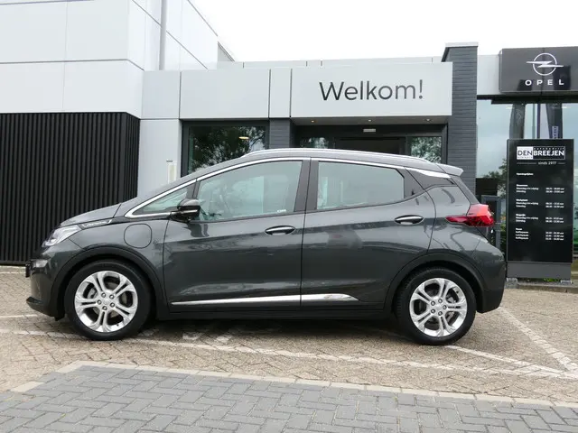 Opel Ampera-e