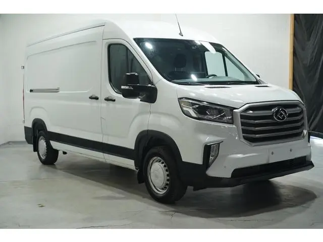 Maxus Deliver9