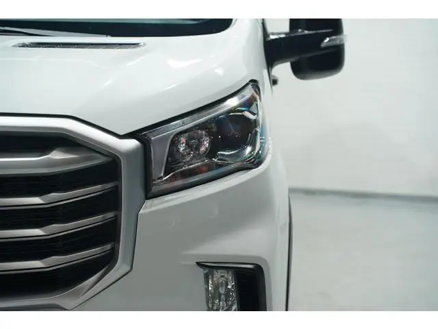 Maxus Deliver9