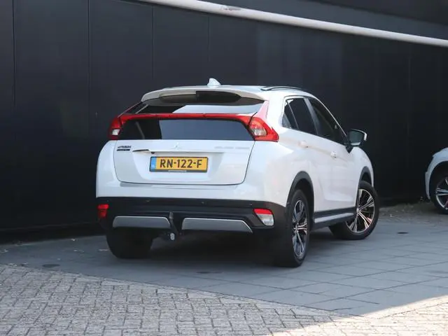 Mitsubishi Eclipse Cross 1.5 DI-T First Edition | TREKHAAK | HEAD-UP | STOELVERW. | 360° CAMERA | CR...